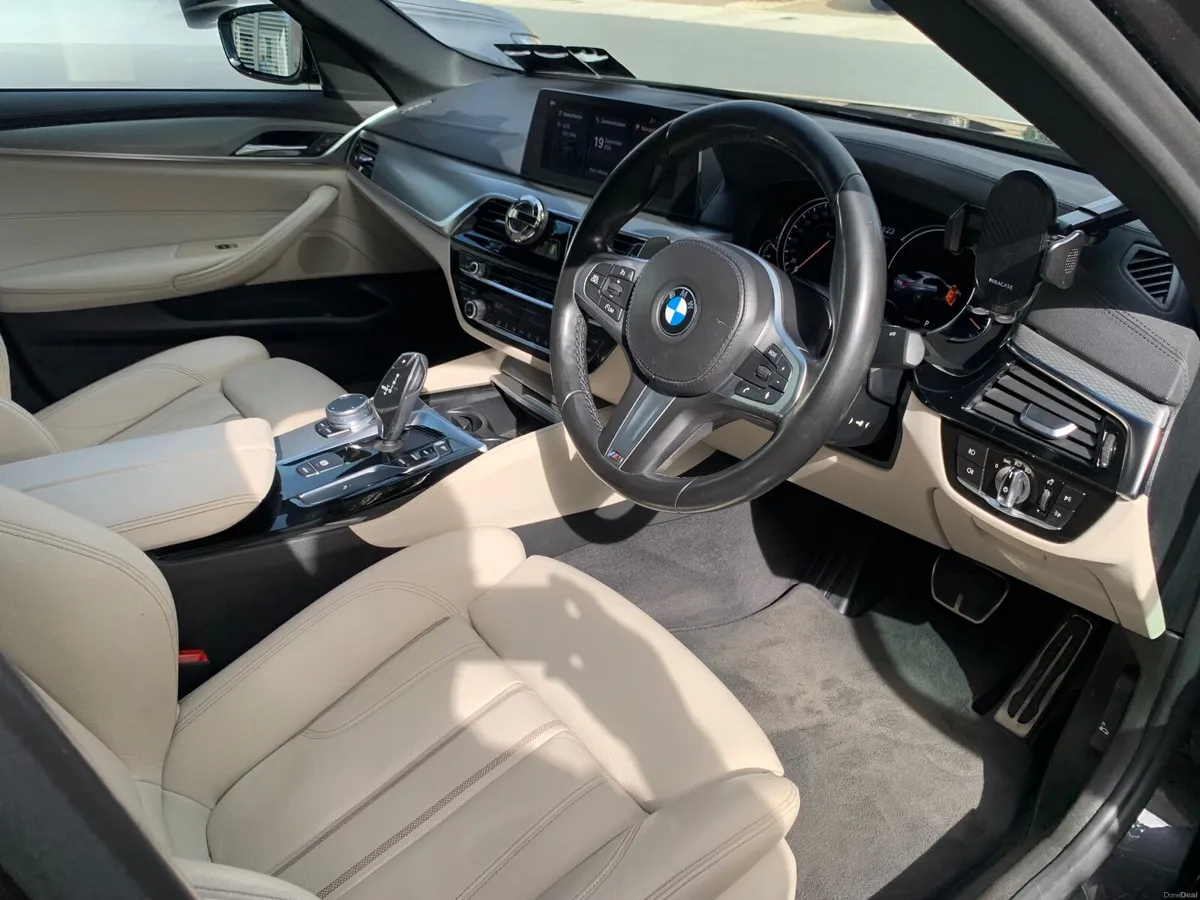 BMW 5-Series 2018 - Image 5