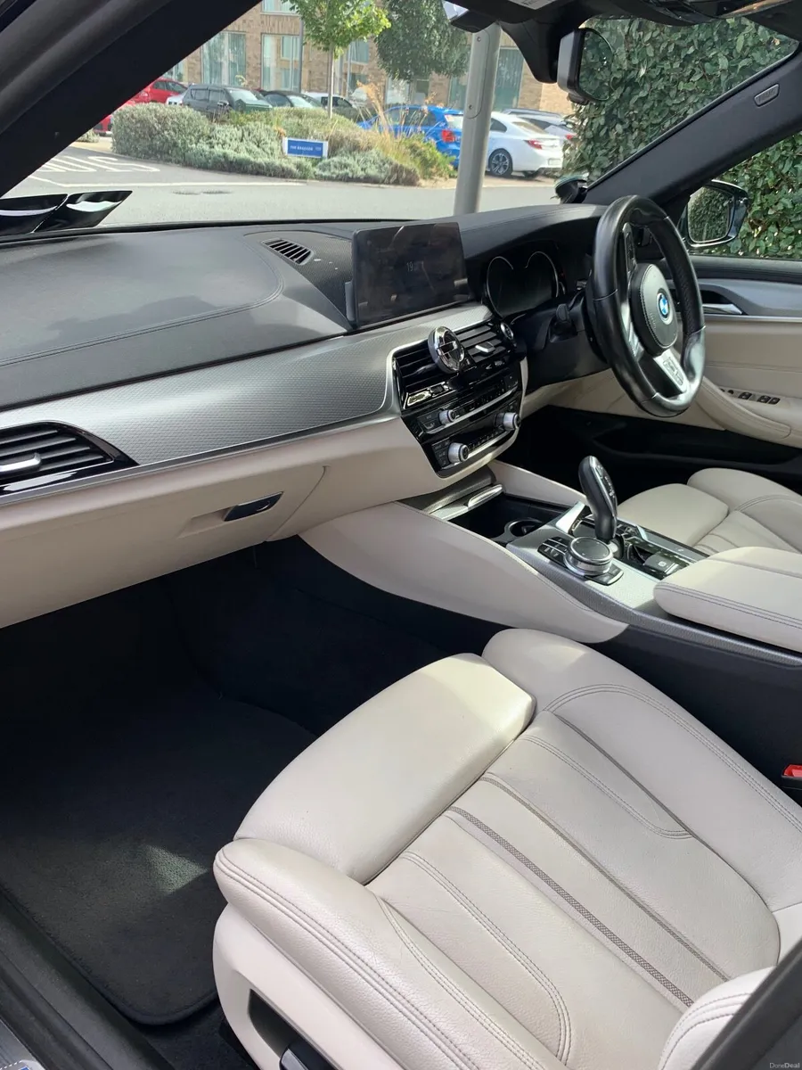 BMW 5-Series 2018 - Image 6