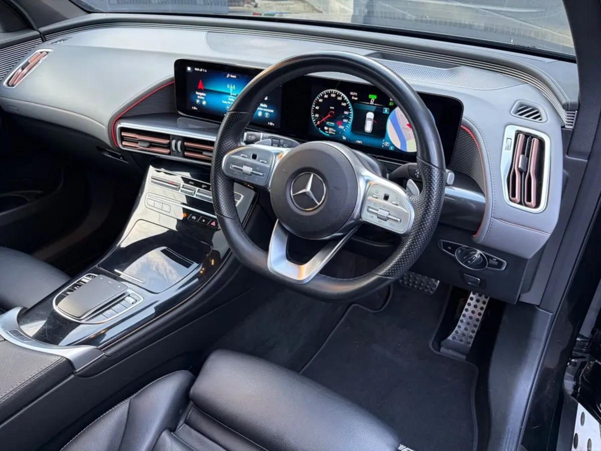 Mercedes-Benz EQC 400 AMG Line 4matic Premium Plus - Image 2
