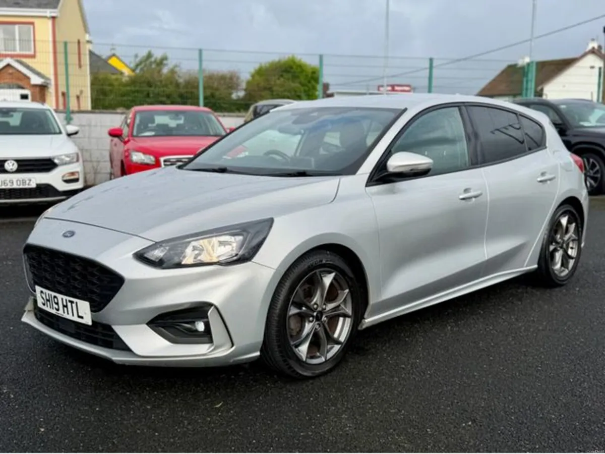 Ford Focus ST-LINE TDCI - Image 3