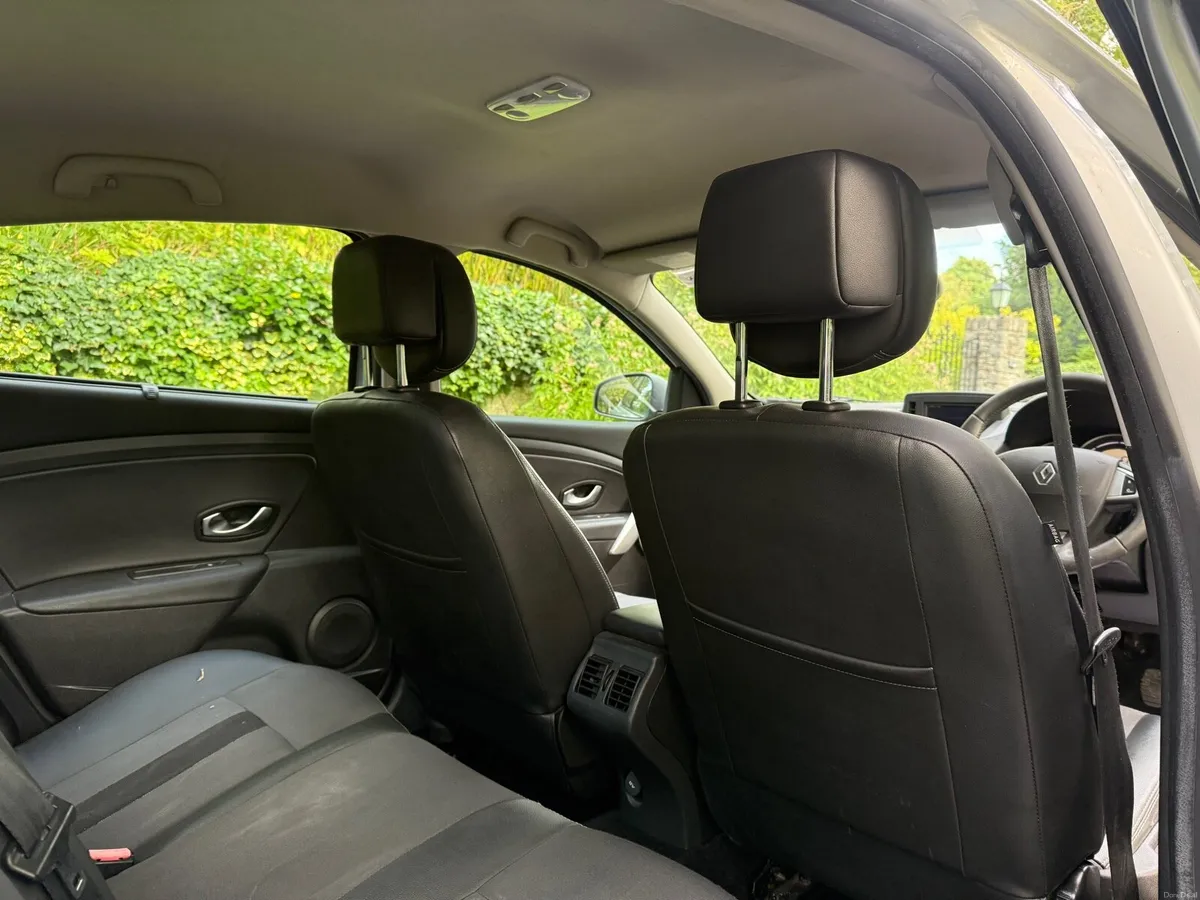 2011 Renault Fluence High Spec! - Image 6