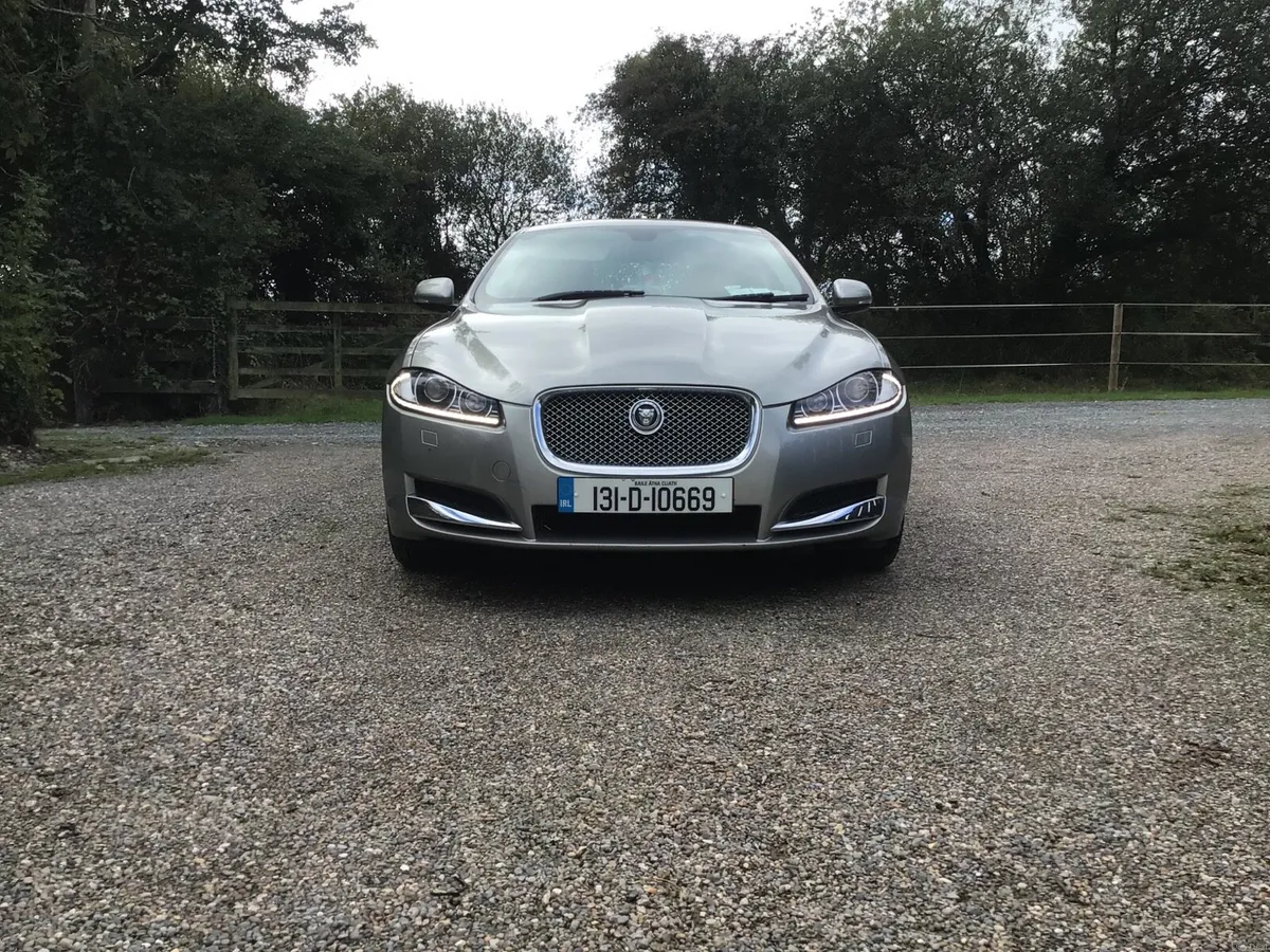 Jaguar XF 2.2D se - Image 4