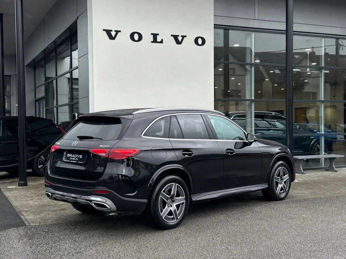 Mercedes-Benz GLC GLC 300e 4MATIC AMG Line - Image 6