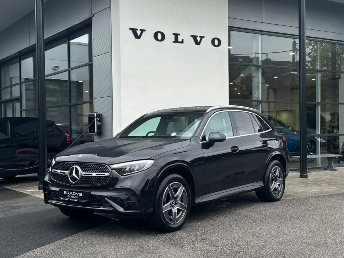 Mercedes-Benz GLC GLC 300e 4MATIC AMG Line - Image 1