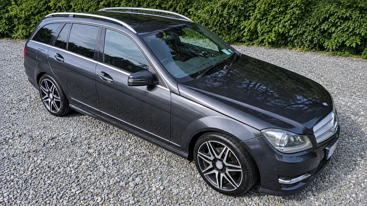 Mercedes-Benz C-Class 2013 AMG pack - Image 2