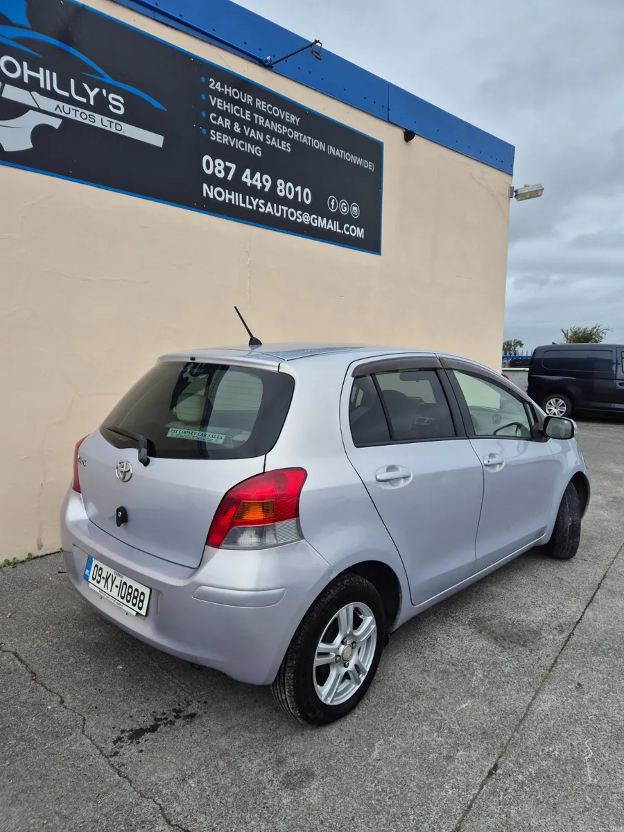 Toyota Vitz 2009 - Image 2
