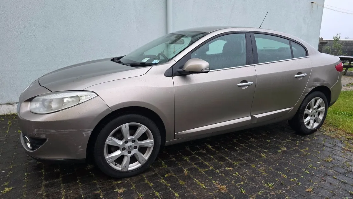 Renault Fluence 2011 1.5DCI TOM TOM edition - Image 3
