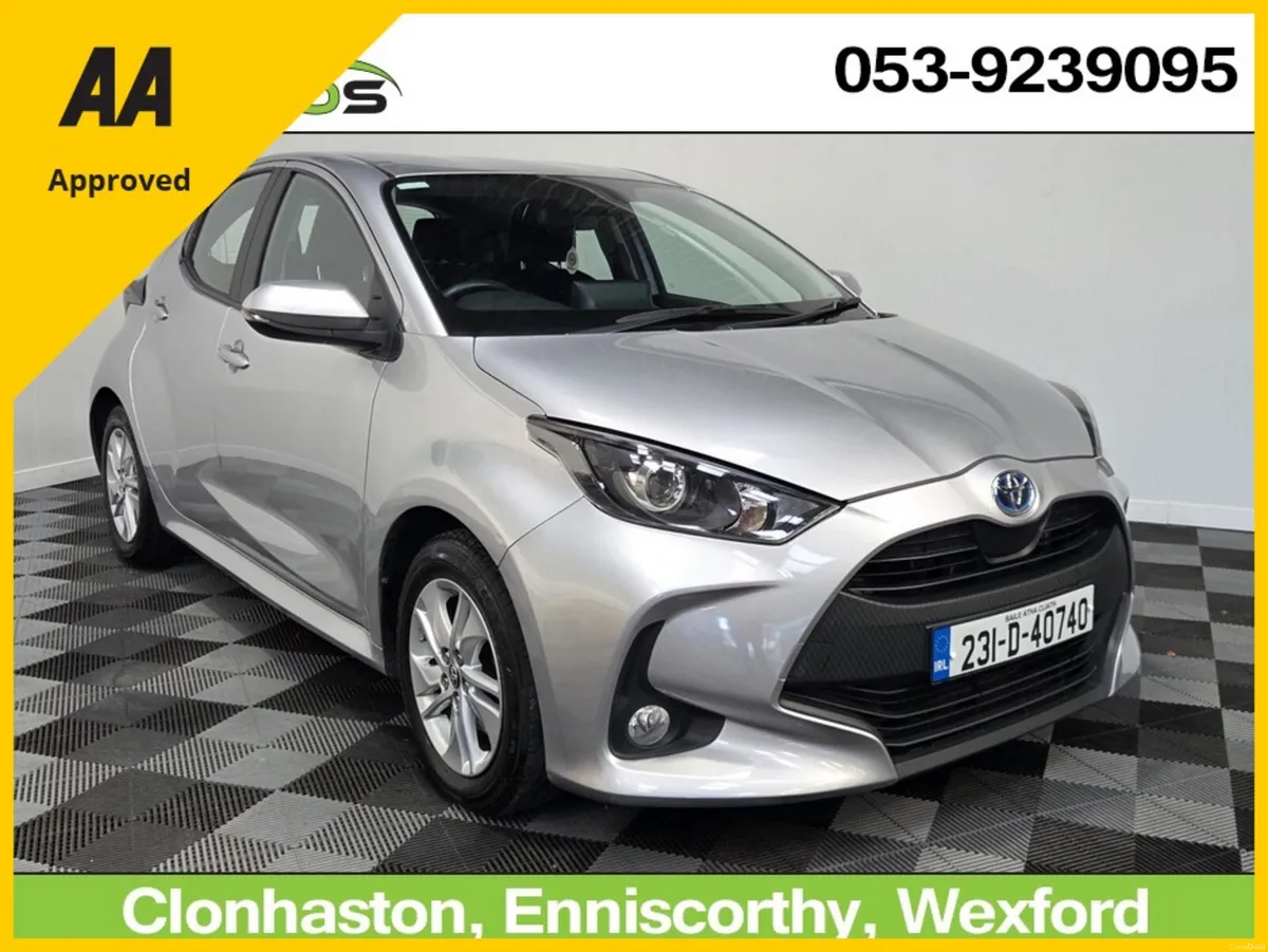 Toyota Yaris 2023 1.5 HYBRID LUNA AUTOMATIC - Image 1