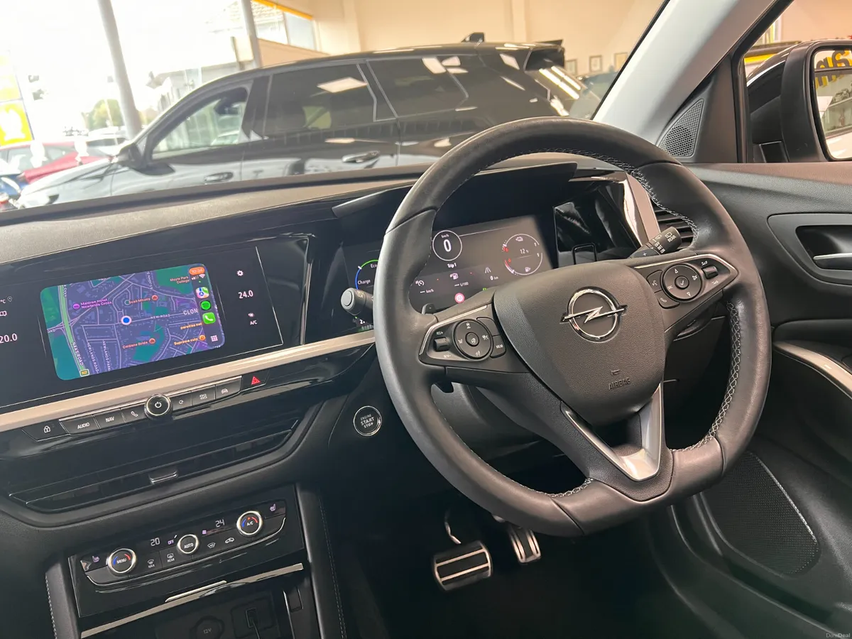 Top Spec GS HYBRID AUTO 225BHP As New Twin Tone As - Image 4