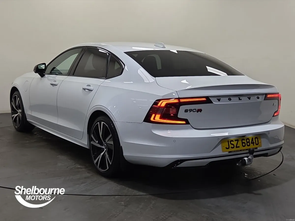 Volvo S90 2.0 T8 Recharge PHEV R DESIGN 4dr AWD Au - Image 2