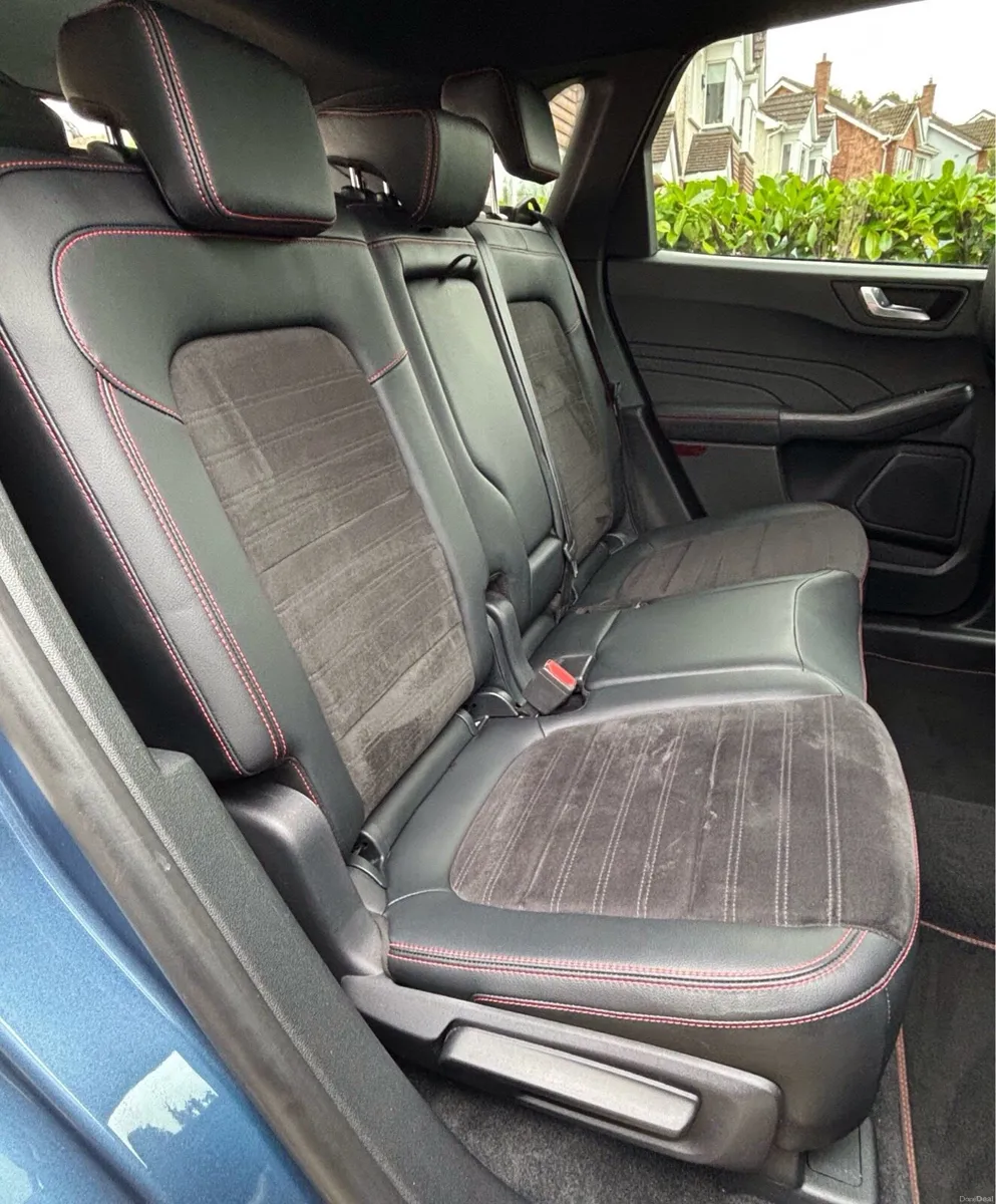 Ford Kuga ST line X - Image 5