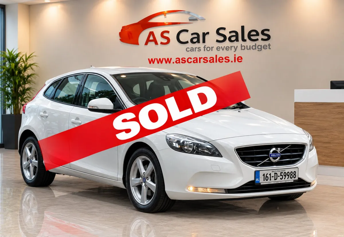 Volvo V40 2016 D2  ES 2.0 - Image 1