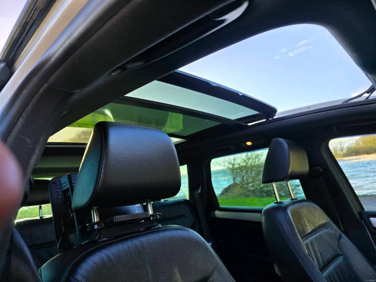 volswagan Touareg R-line V6 - Image 4