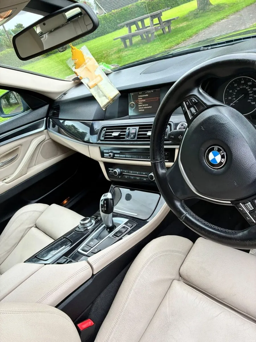 BMW 5-Series 2012 - Image 3