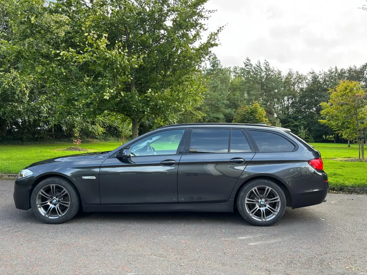 BMW 520 SE AUTO ESTATE M SPORT 2011 - Image 4
