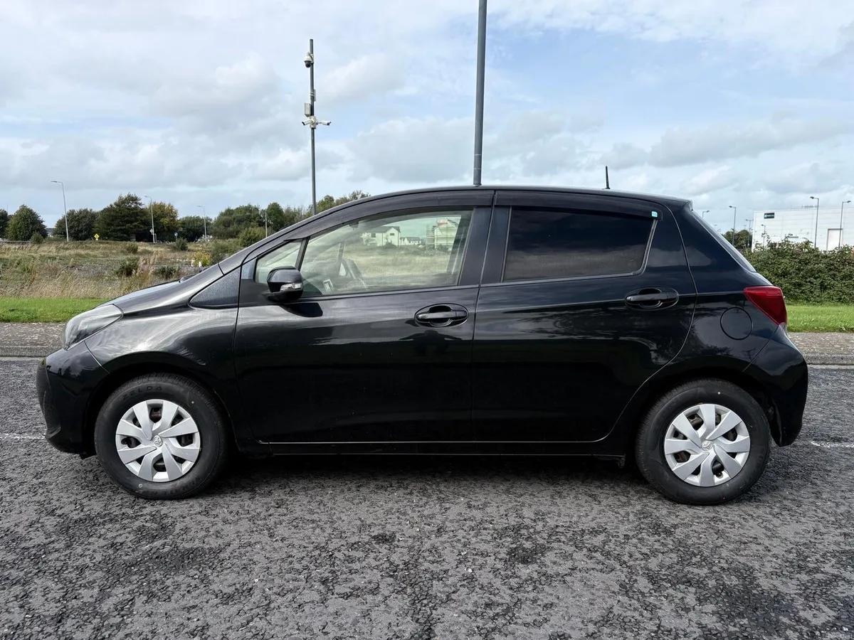2015 Toyota Vitz/Yaris F, 1.0 Petrol, Automatic - Image 6