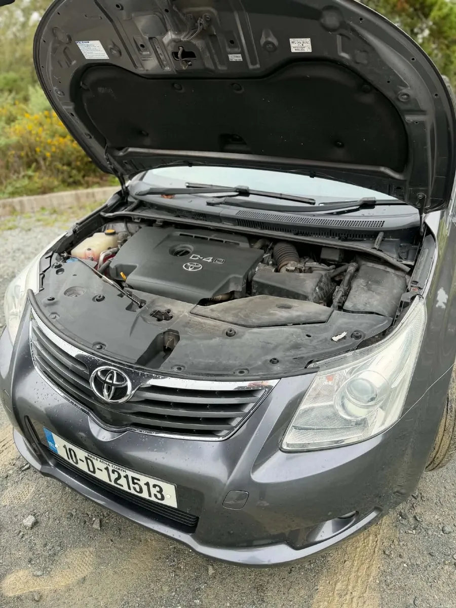 Toyota Avensis 2010 - Image 4
