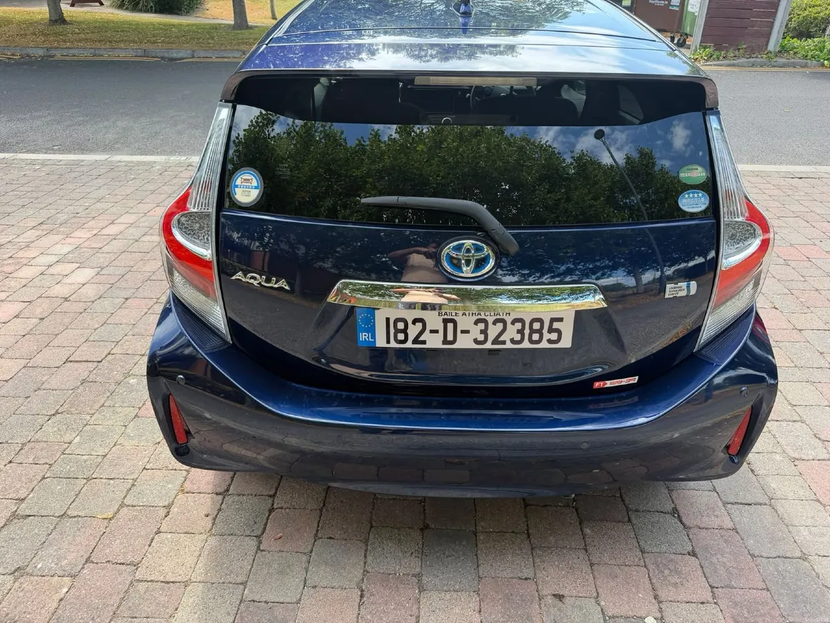 2018 TOYOTA AQUA S CLASS HYBRID AUTOMATIC - Image 2