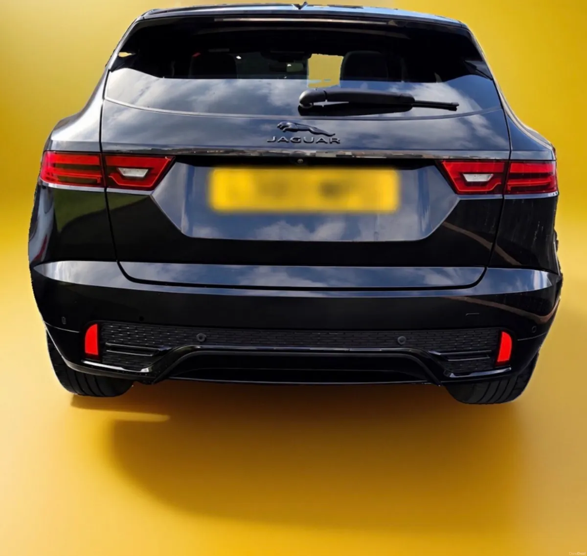 Jaguar E-Pace 2024 2.0 D200 R-Dynamic SE Black 5dr - Image 4