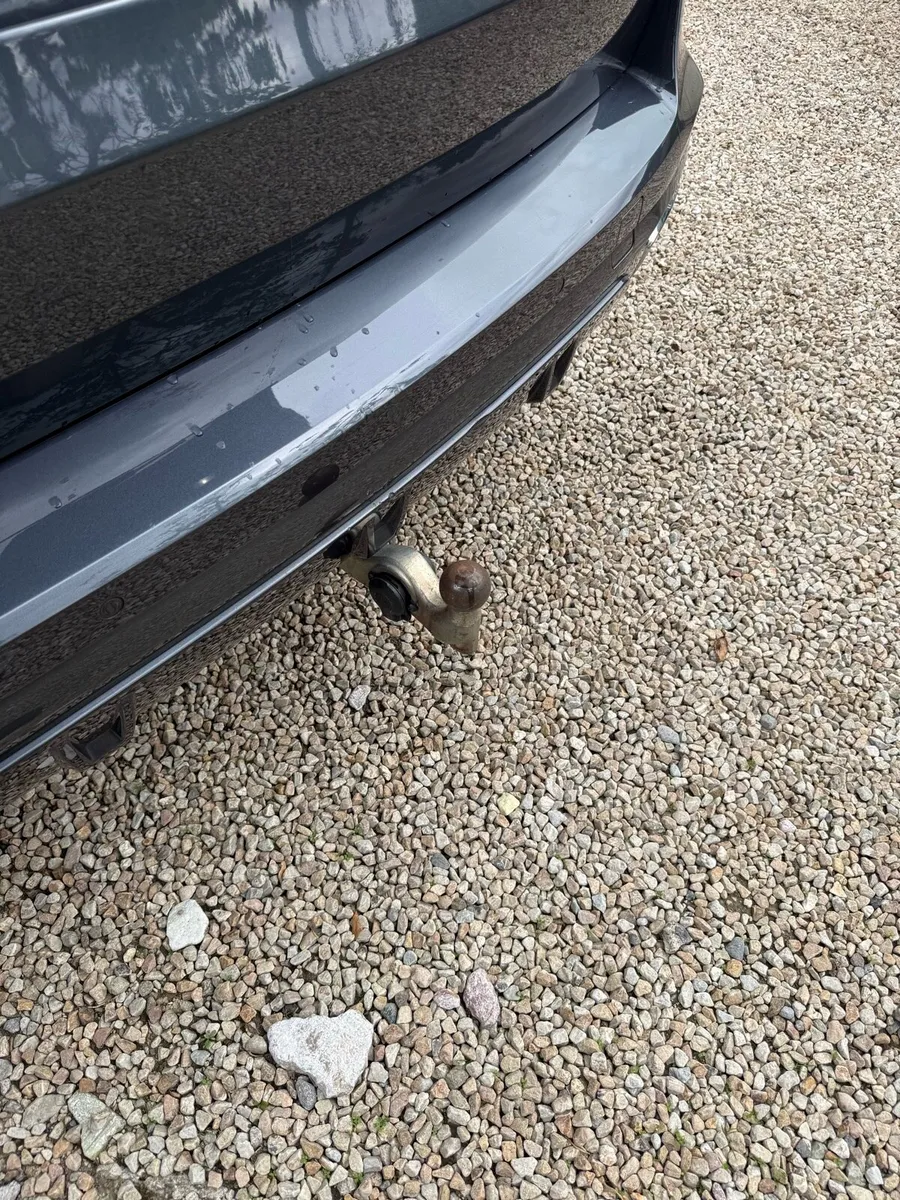 Car - Image 5