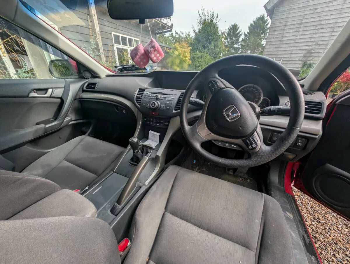Honda Accord 2.2d - Image 6