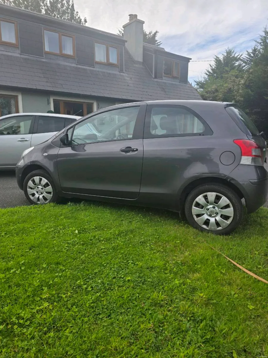 Toyota yaris 2010 Taxed & Tested September 2027 - Image 6