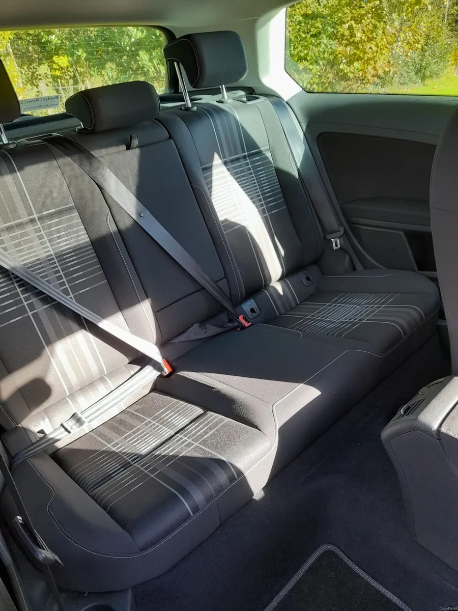 Volkswagen Golf Lounge 2016 - Image 3