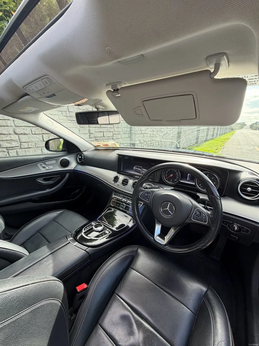 2018 Mercedes-Benz E220 Estate - Image 5