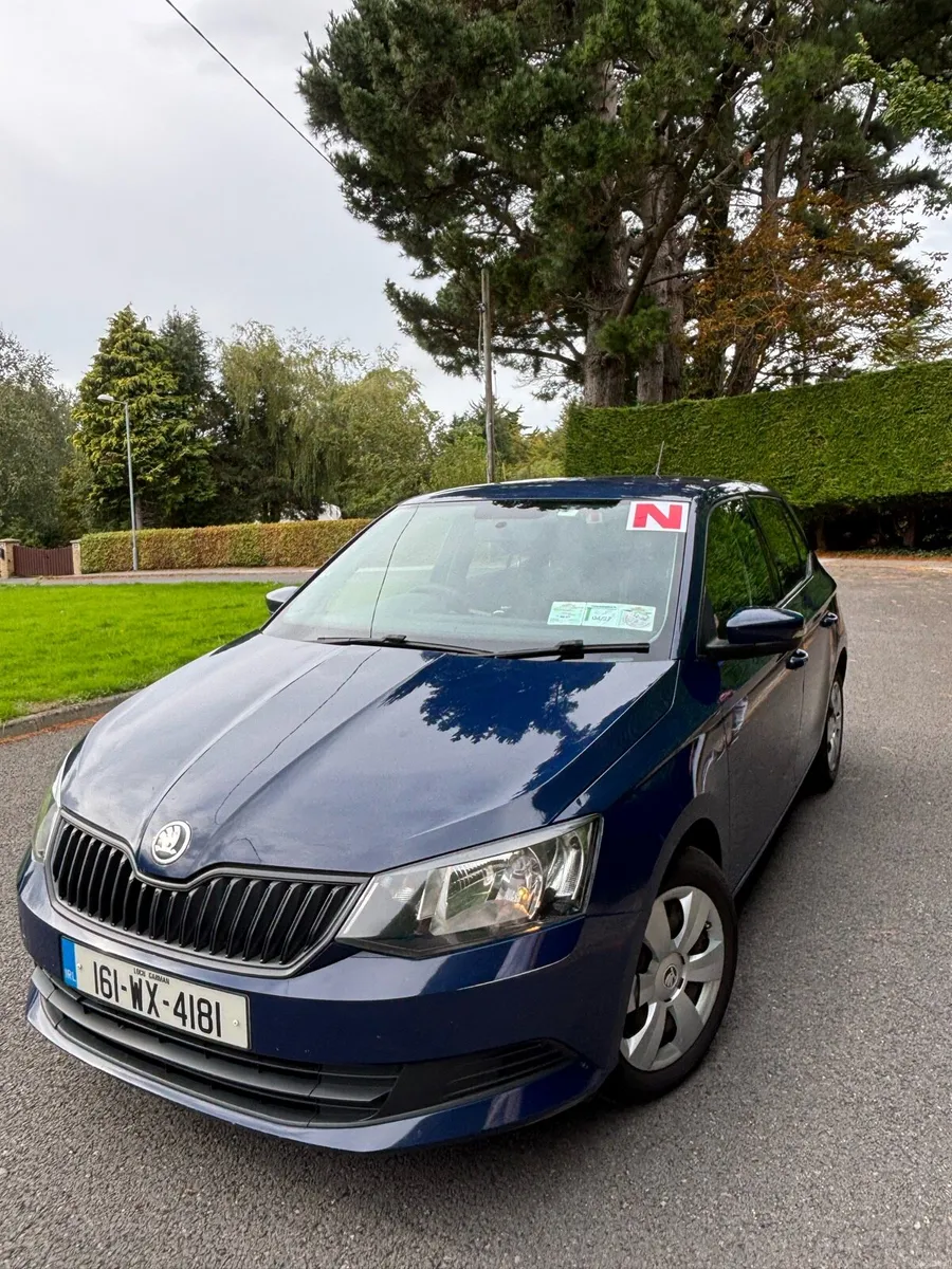 Skoda Fabia 1.0 - Image 1