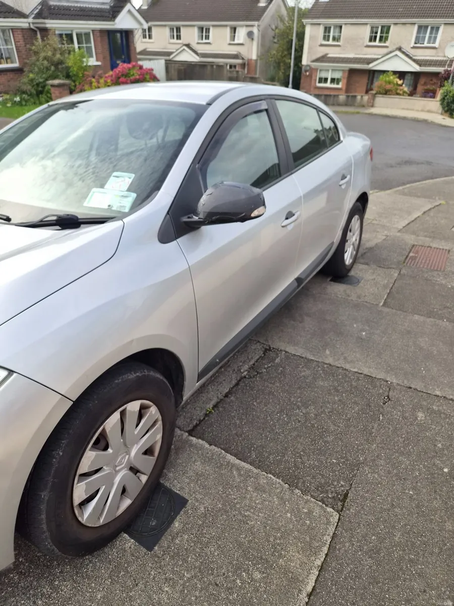 Renault Fluence 2011 - Image 1