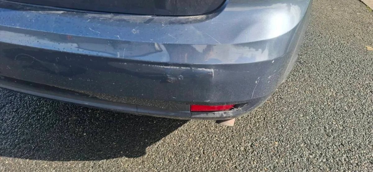Toyota avensis diesel - Image 6