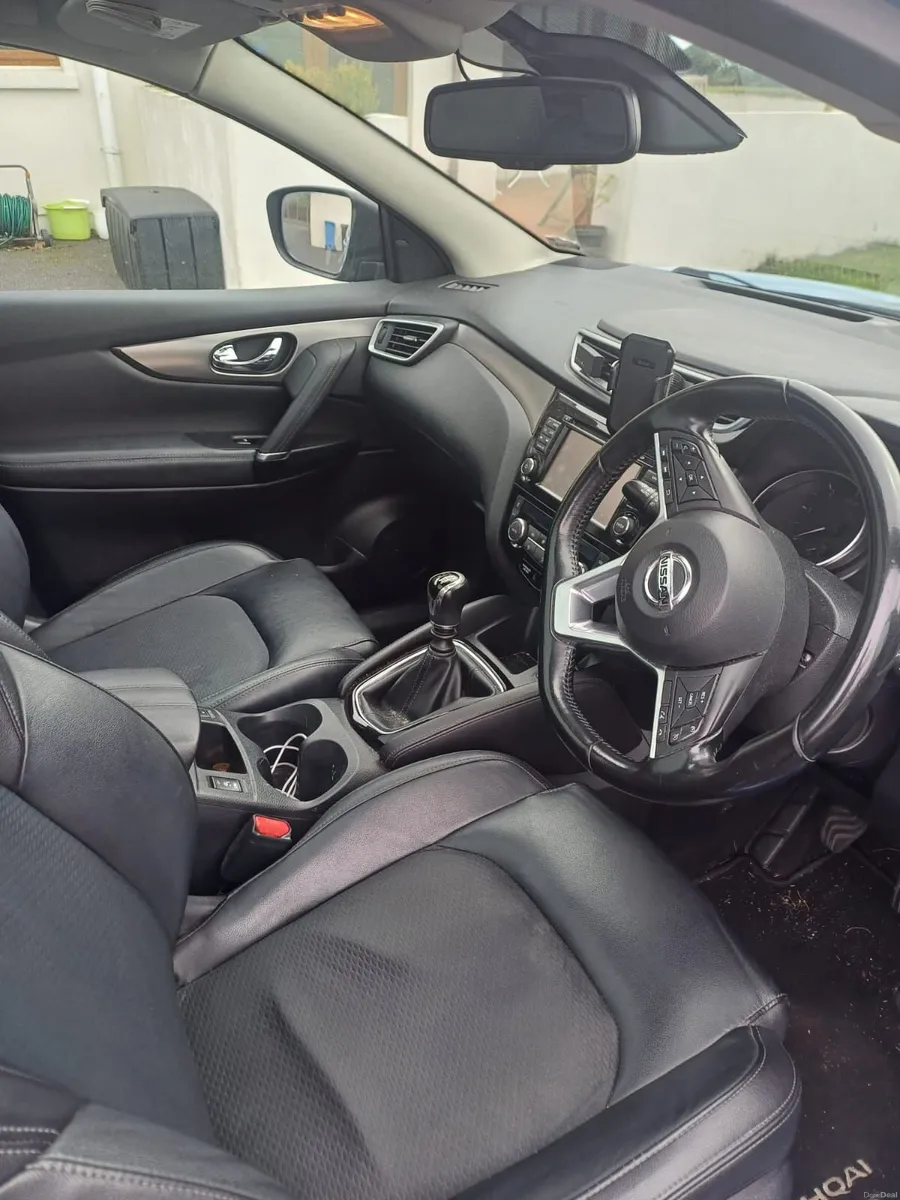 Nissan Qashqai 2017 - Image 2