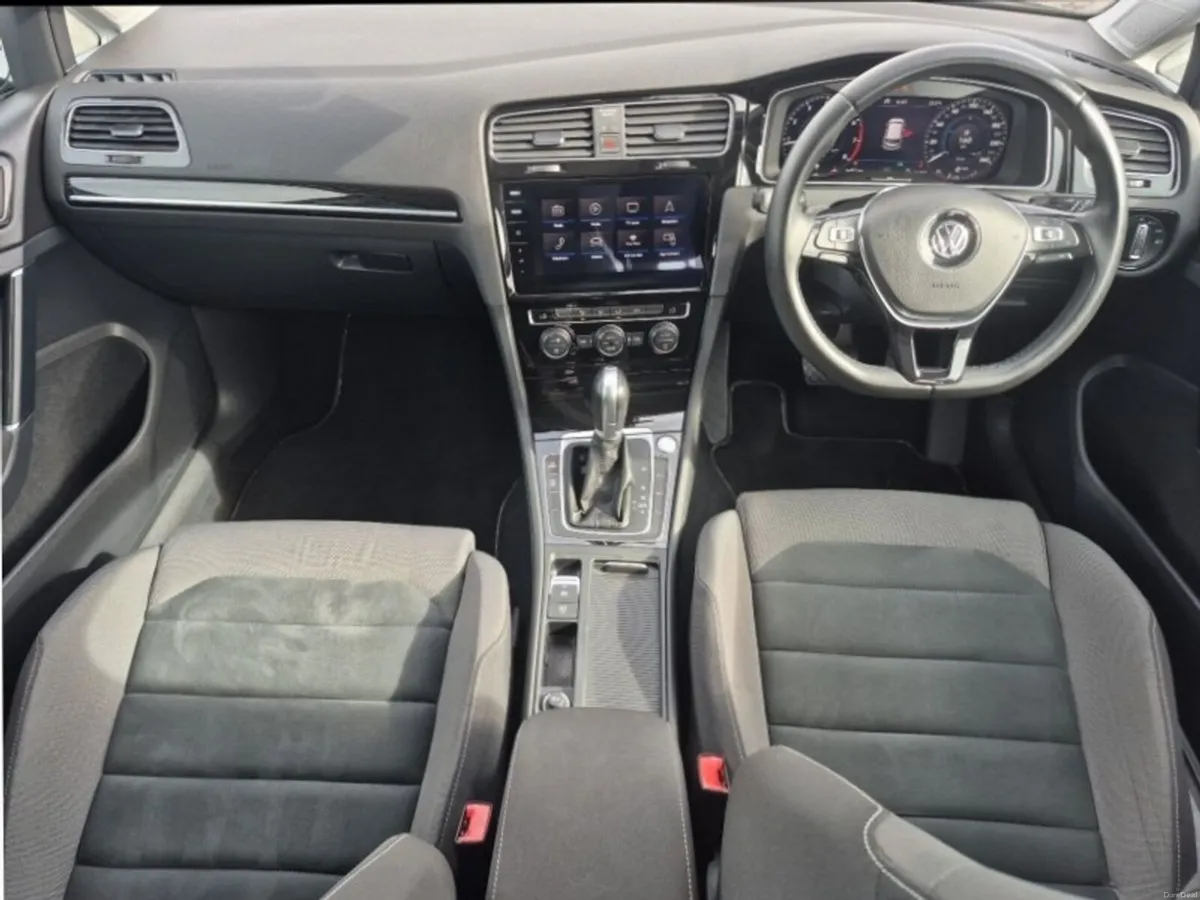 Volkswagen Golf ** HIGHLINE ** HUGE SPEC ** STUNNI - Image 2