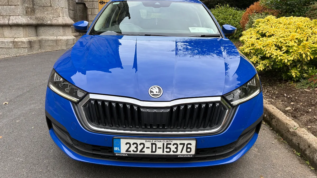 Skoda Octavia 2023 ESTATE 2.0 TDI FULL SERVICE HIS - Image 4