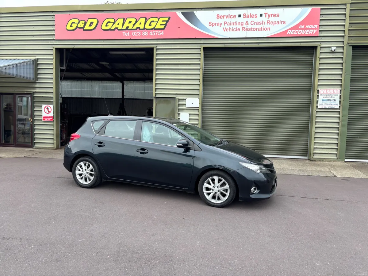 Toyota Auris 2014 - Image 5