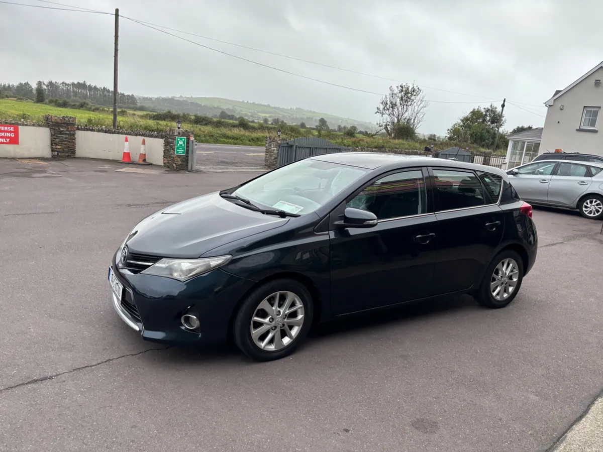 Toyota Auris 2014 - Image 3