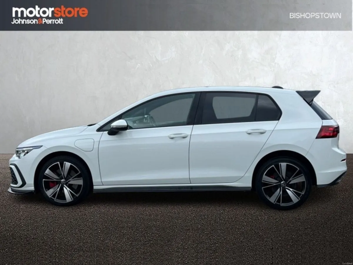 Volkswagen Golf Golf GTE with Lip Kit & Spoiler - - Image 6