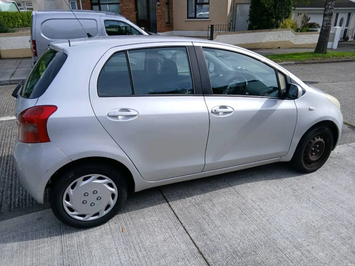 2007 toyota yaris - Image 1