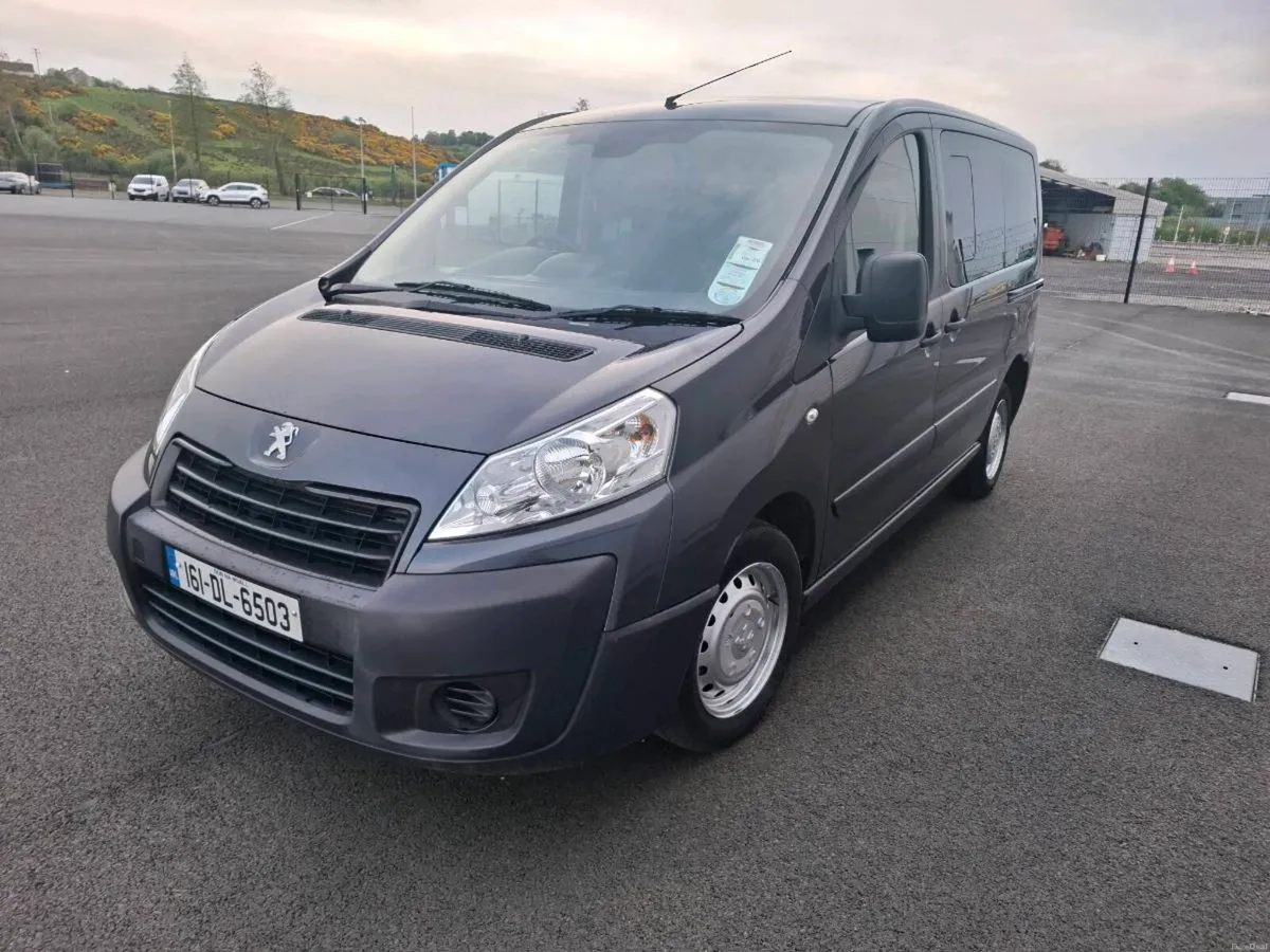 Peugeot Expert wheelchair accessible - Image 3