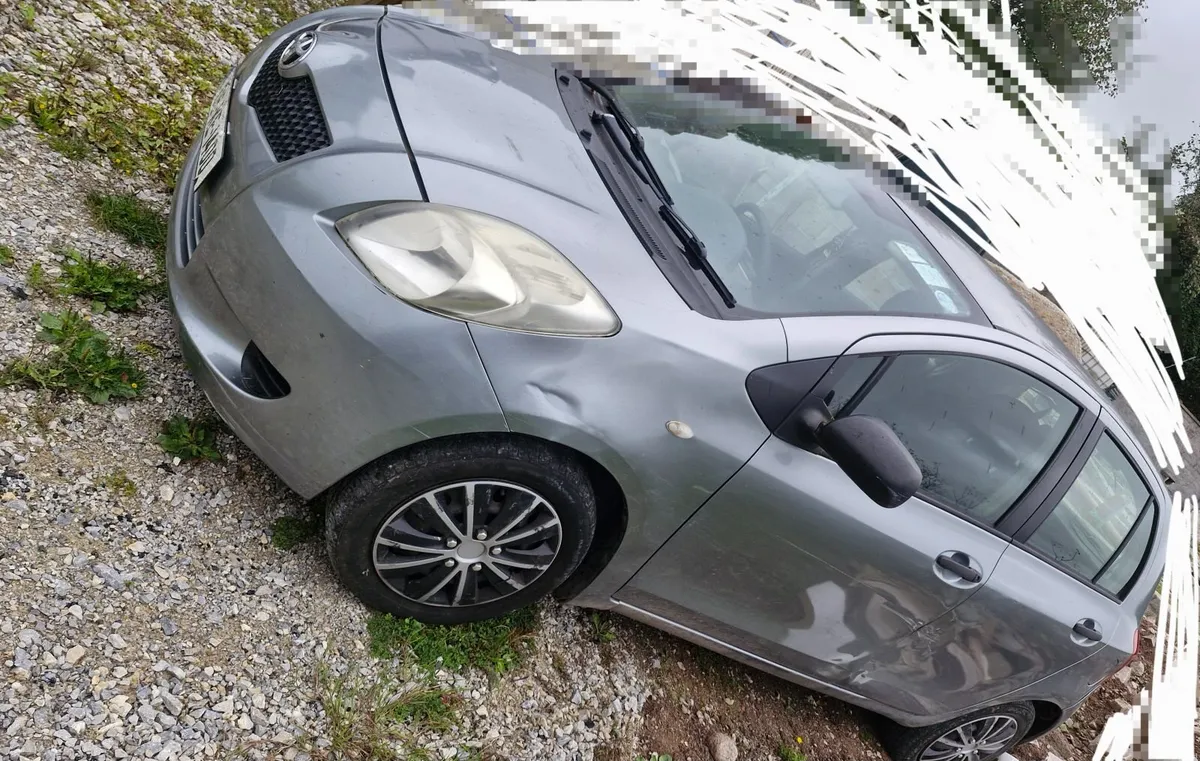 Toyota Yaris 2006 - Image 2
