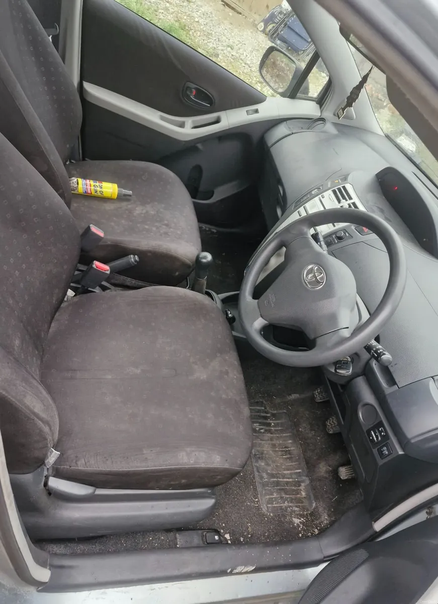 Toyota Yaris 2006 - Image 6