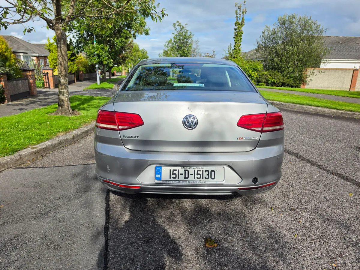 Volkswagen Passat 1.6 diesel ...only 141kilometers - Image 6