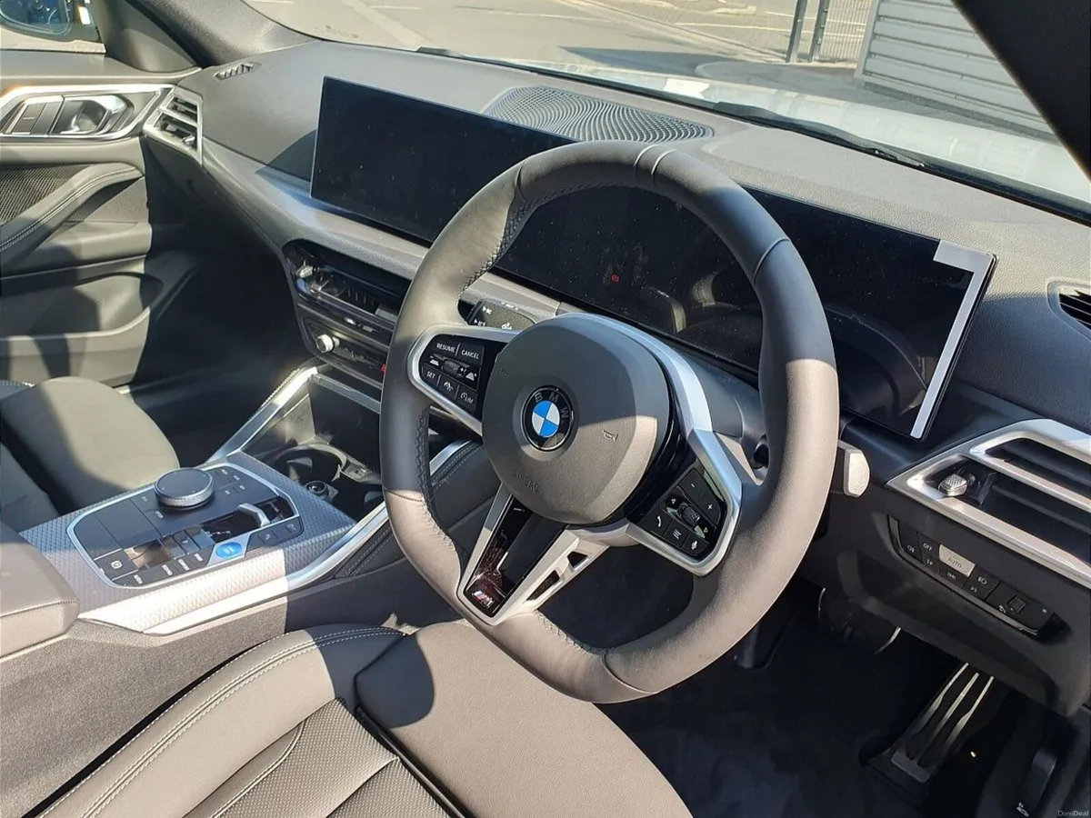 BMW i4 eDrive35 M Sport - Image 6