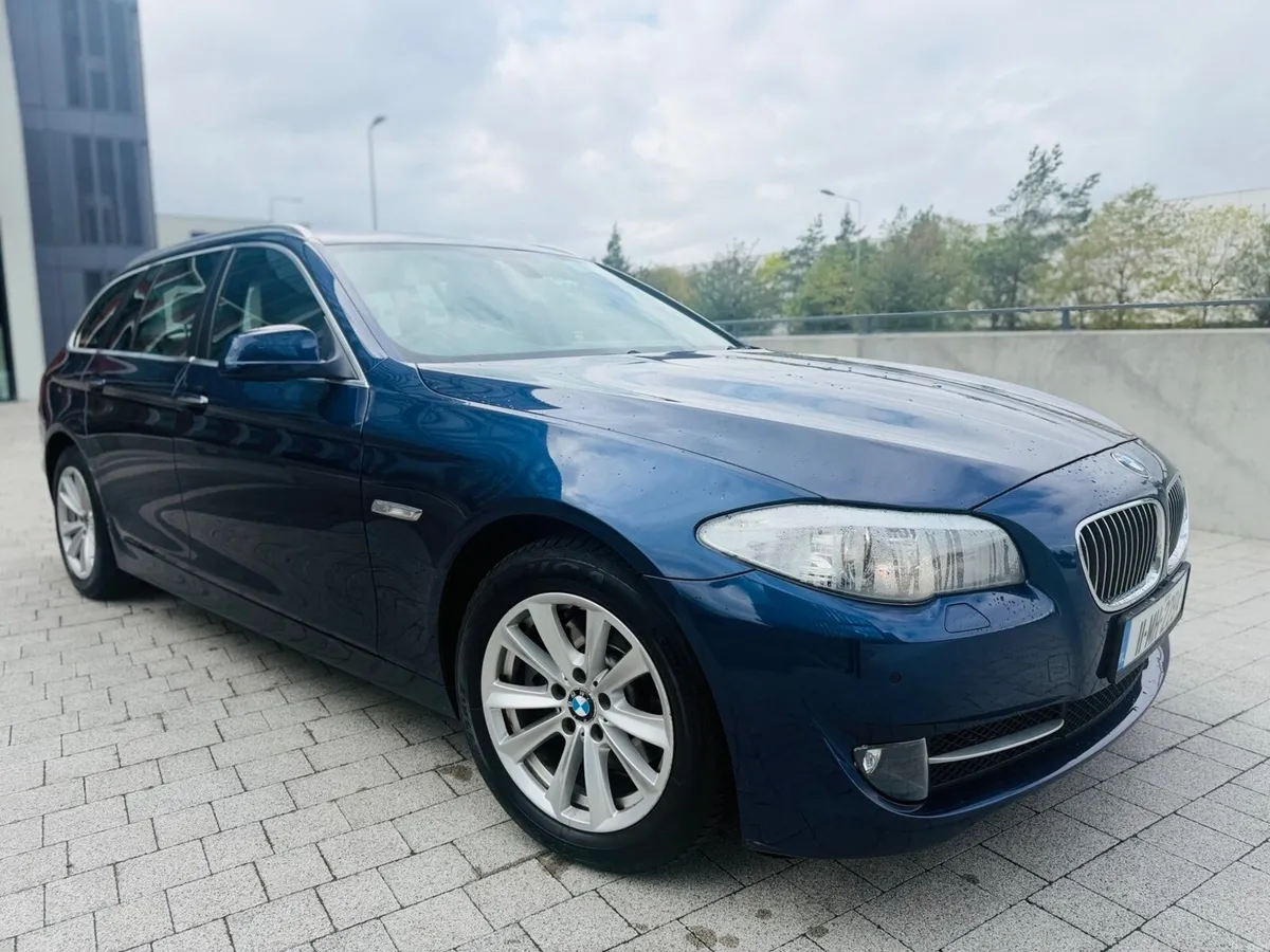 2011 BMW 520d Estate - Image 1
