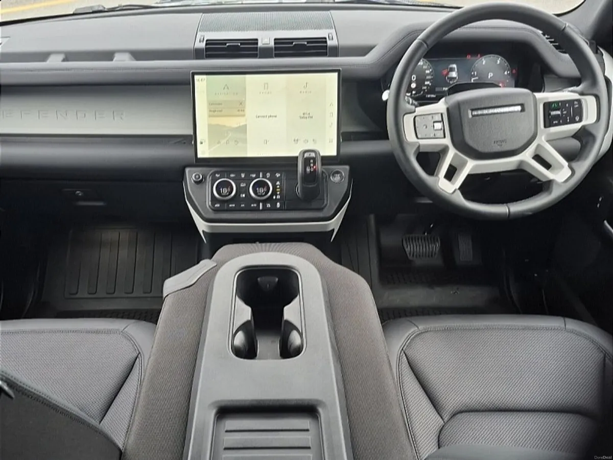 Land Rover Defender DEFENDER 110 3.0 D HARD TOP S - Image 2
