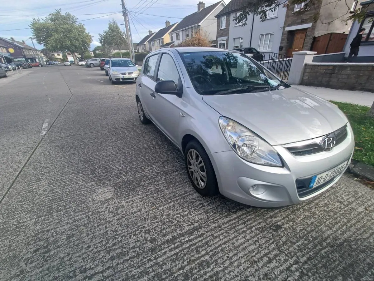 Car - Image 4