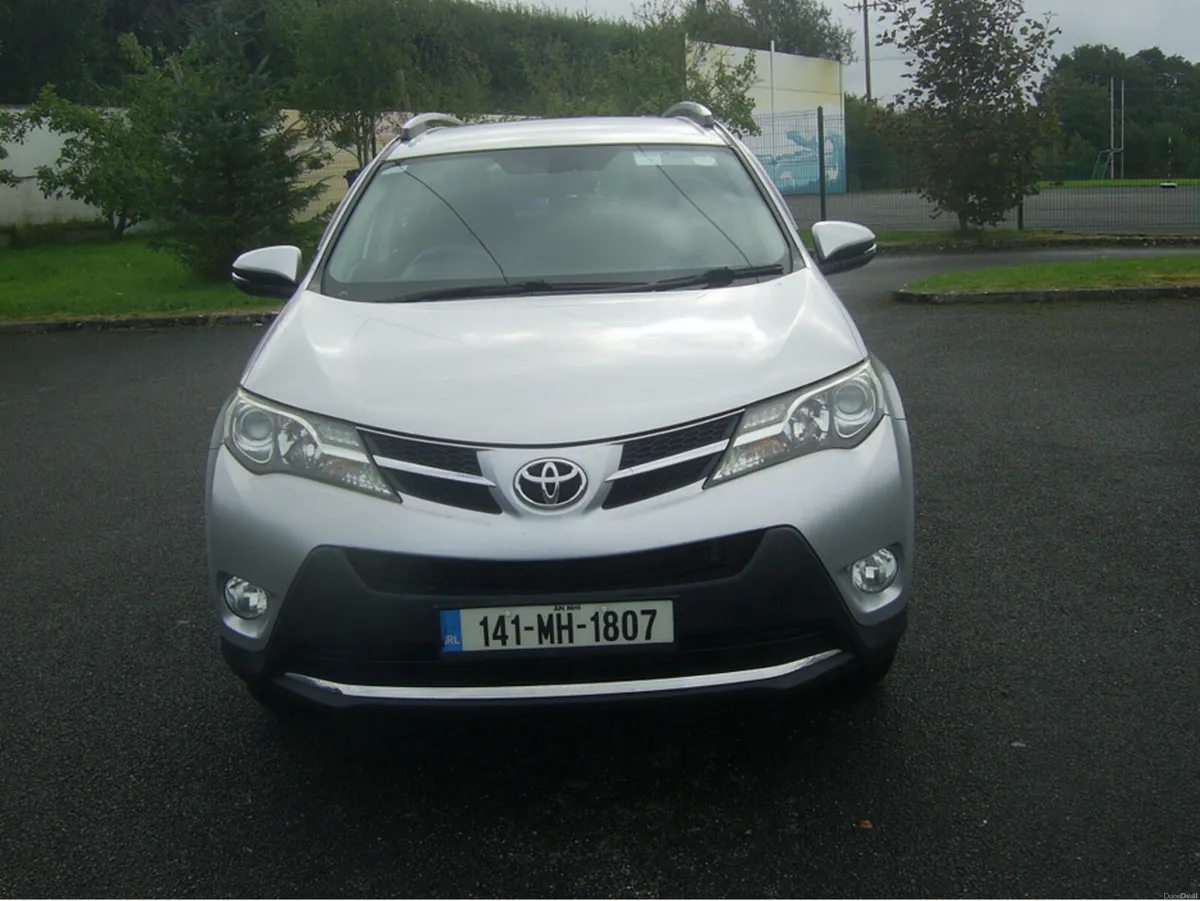 Toyota RAV4 RAV4 2.0 D-4D LUNA 2WD 4DR - Image 1