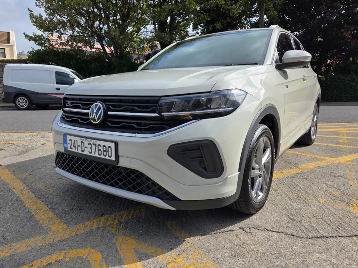 Volkswagen T-Cross R-LINE 1.0 TSI MANUAL 6SPEED FW - Image 4