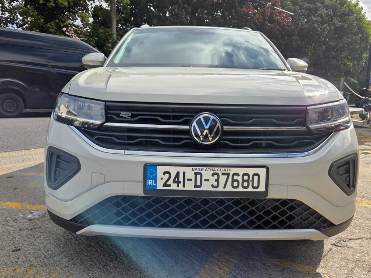 Volkswagen T-Cross R-LINE 1.0 TSI MANUAL 6SPEED FW - Image 2
