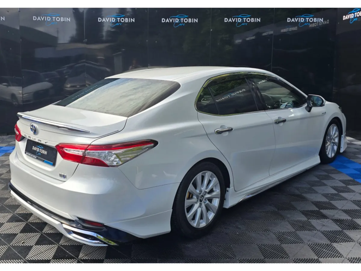 Toyota Camry G SPEC 2.5 PETROL HYBRID AUTO - Image 4
